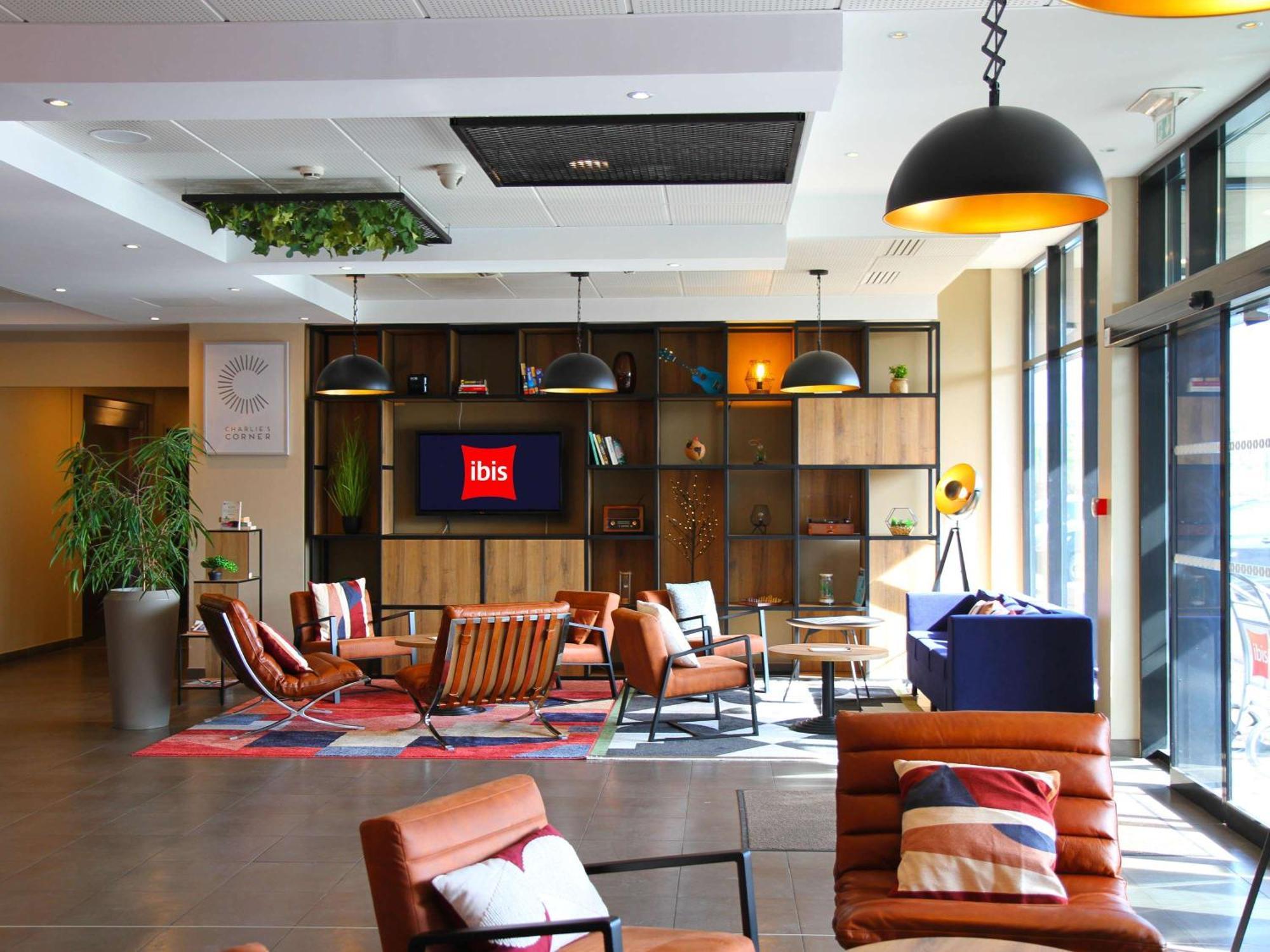 ไอบิส โบแว แอโรปอร์ Hotel โบเวส์ ภายนอก รูปภาพ