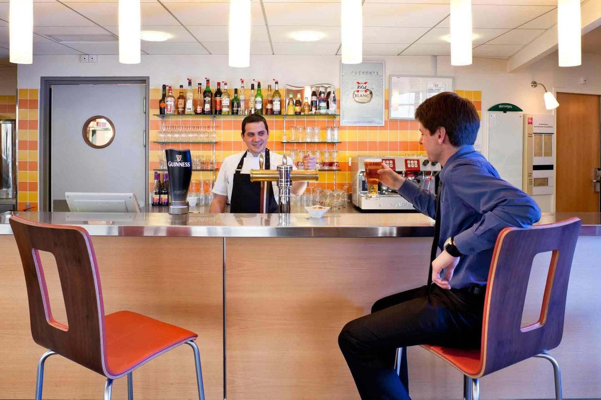 ไอบิส โบแว แอโรปอร์ Hotel โบเวส์ ภายนอก รูปภาพ