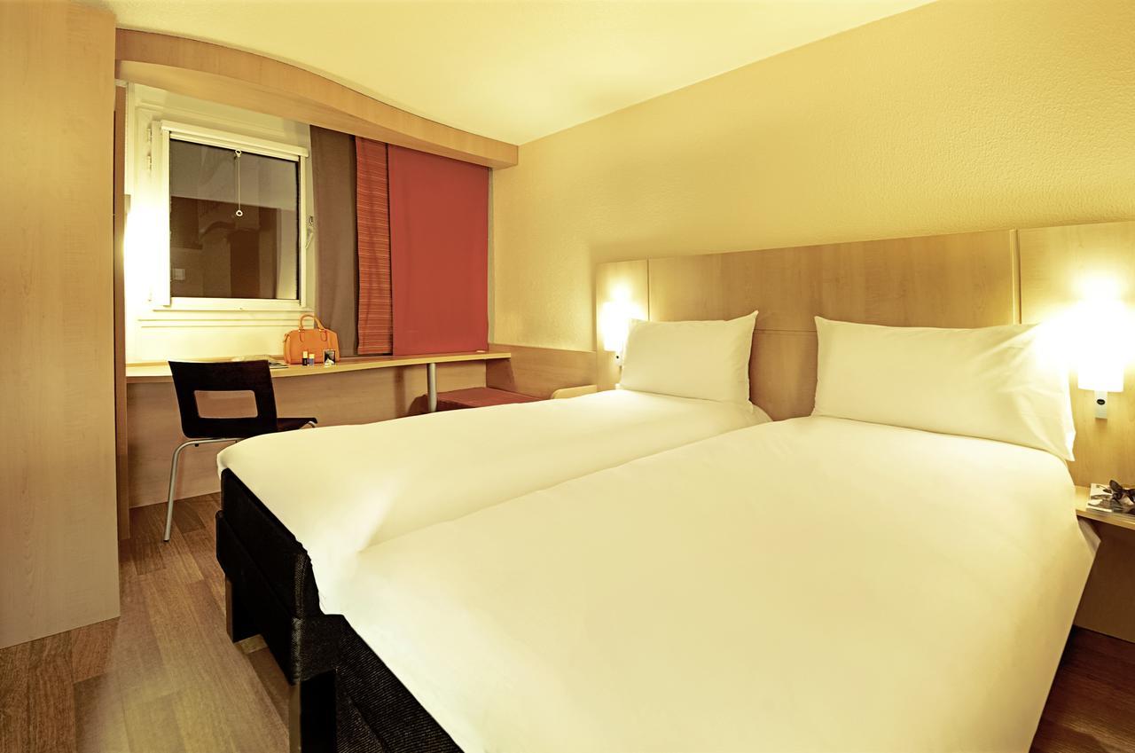 ไอบิส โบแว แอโรปอร์ Hotel โบเวส์ ภายนอก รูปภาพ